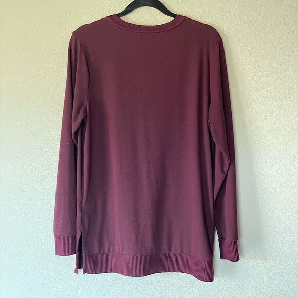 Lucky Brand V-Neck, Long Sleeve Burgundy Lightweight  Sweater. Size Medium. - Picture 2 of 3